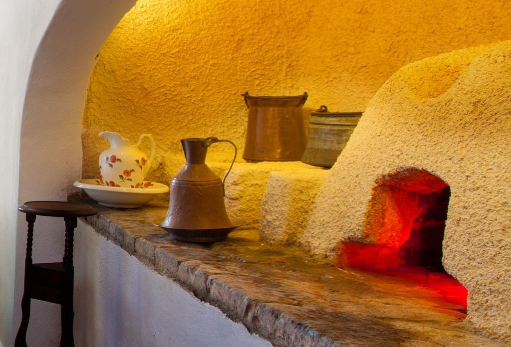 Olive Cave Houses Fira  Exterior photo